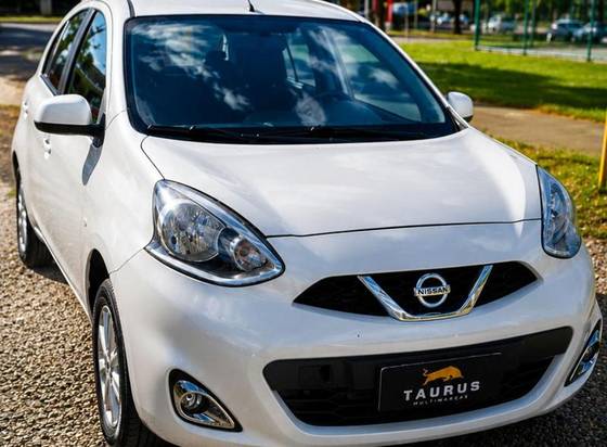 NISSAN MARCH 1.6 SV 16V FLEX 4P MANUAL NISSAN MARCH 1.6 SV 16V FLEX 4P MANUAL